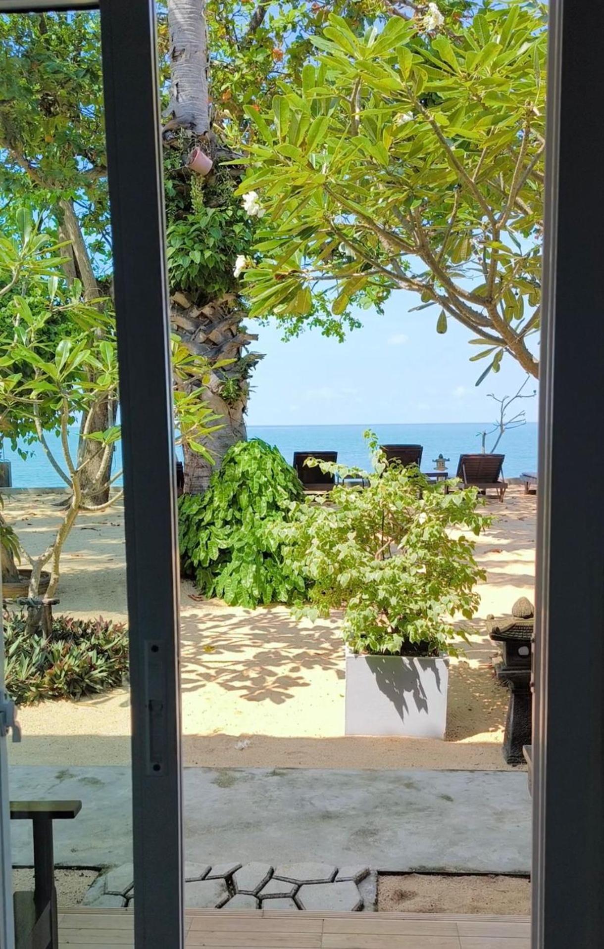 Maenam Villa Hotel Praia de Mae Nam Exterior foto